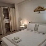 3 Pieces A Juan-les-pins *