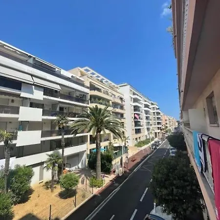 3 Pieces A Juan-les-pins Apartament